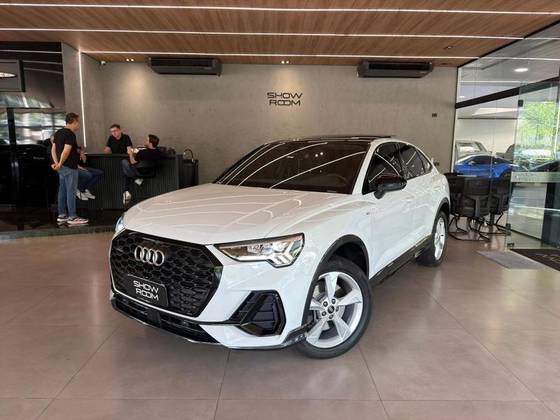AUDI Q3 2.0 40 TFSI GASOLINA SPORTBACK PERFORMANCE BLACK QUATTRO TIPTRONIC